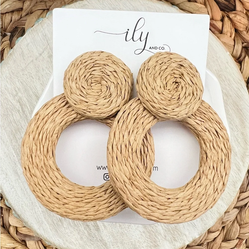 NWT Khaki Natural Raffia Chunky Door Knocker Earrings | Post Back | Boutique